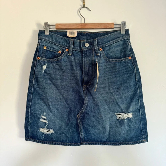 Levi’s High-rise deconstructed skirt New With Tags Size: 28/6 - Picture 1 of 3